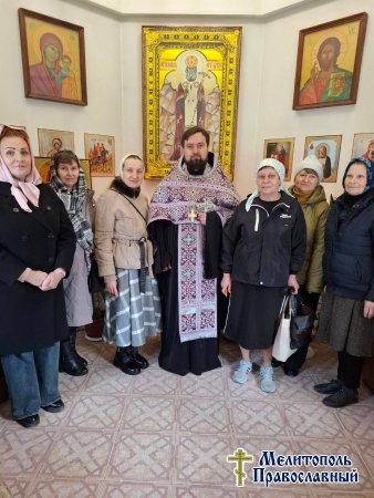 Иерей Николай Лукащук отслужил молебен в часовне в честь святителя Луки