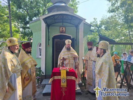 В день празднования святителя Луки Крымского, в часовне в честь святого состоялась Божественная Литургия