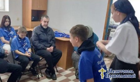 Состоялась встреча с опытным медиком-волонтером, которая провела занятие по оказанию первой медицинской помощи