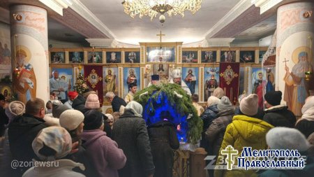 Христославы начали святочную неделю в храме во имя святого великомученика Георгия Победоносца