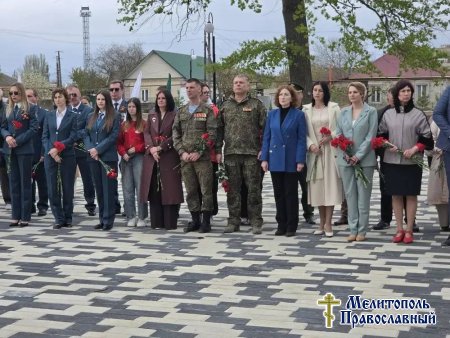 В Парке участников СВО города Мелитополя открыт памятник «Во имя жизни», посвящённый погибшим солдатам-освободителям.